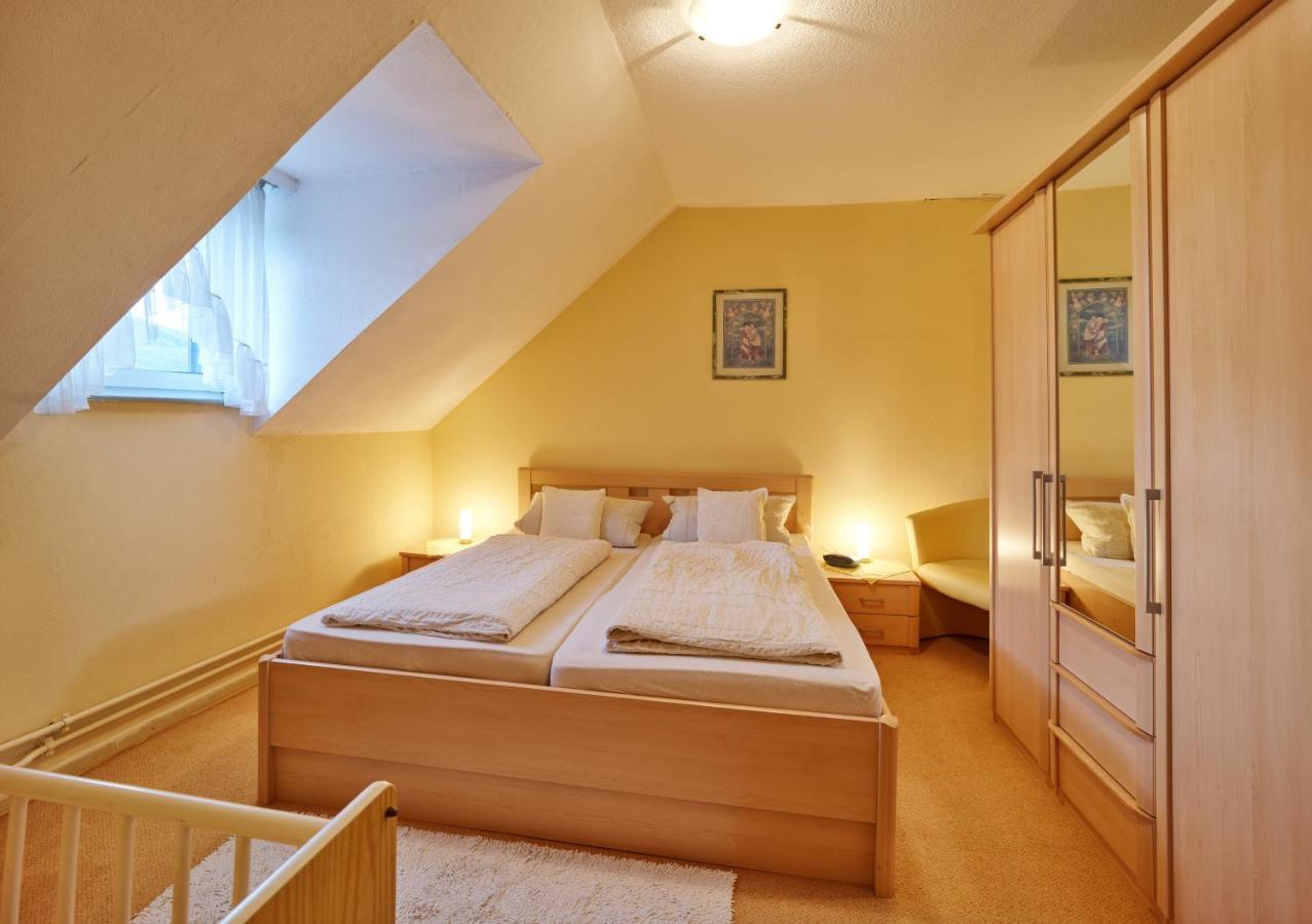 Weingut Christoffel Apartment Kovenig ภายนอก รูปภาพ