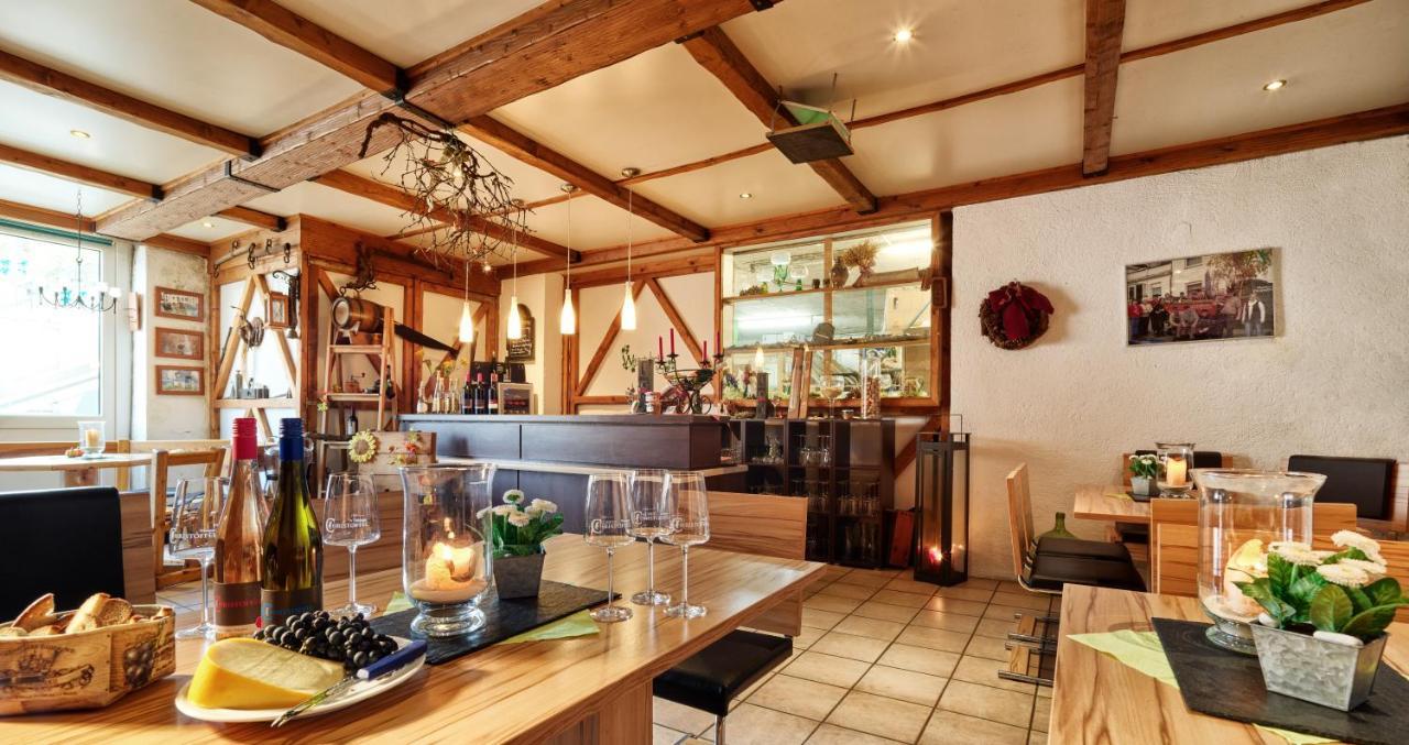 Weingut Christoffel Apartment Kovenig ภายนอก รูปภาพ