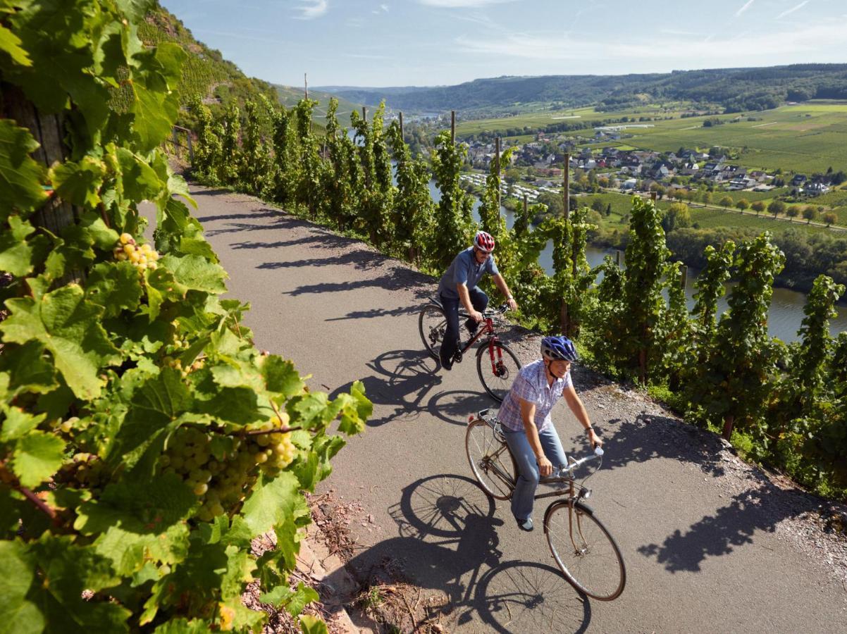 Weingut Christoffel Apartment Kovenig ภายนอก รูปภาพ